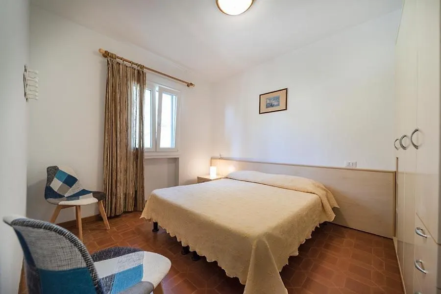Aparthotel Villa Cecilia - Appartamenti Procchio