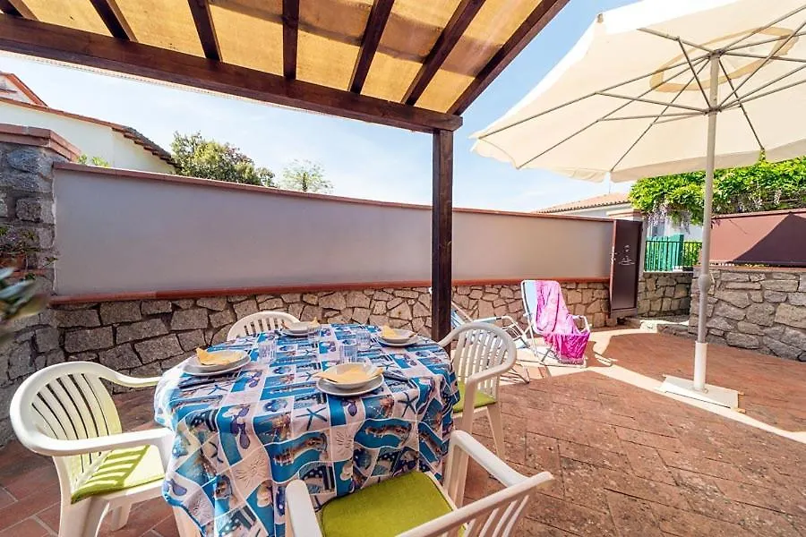 Aparthotel Villa Cecilia - Appartamenti Procchio  Italia