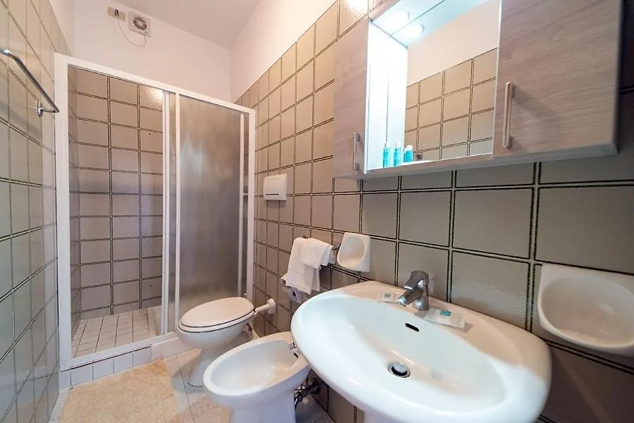 Aparthotel Villa Cecilia - Appartamenti Procchio